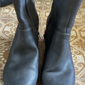 Stylish Women's Boots